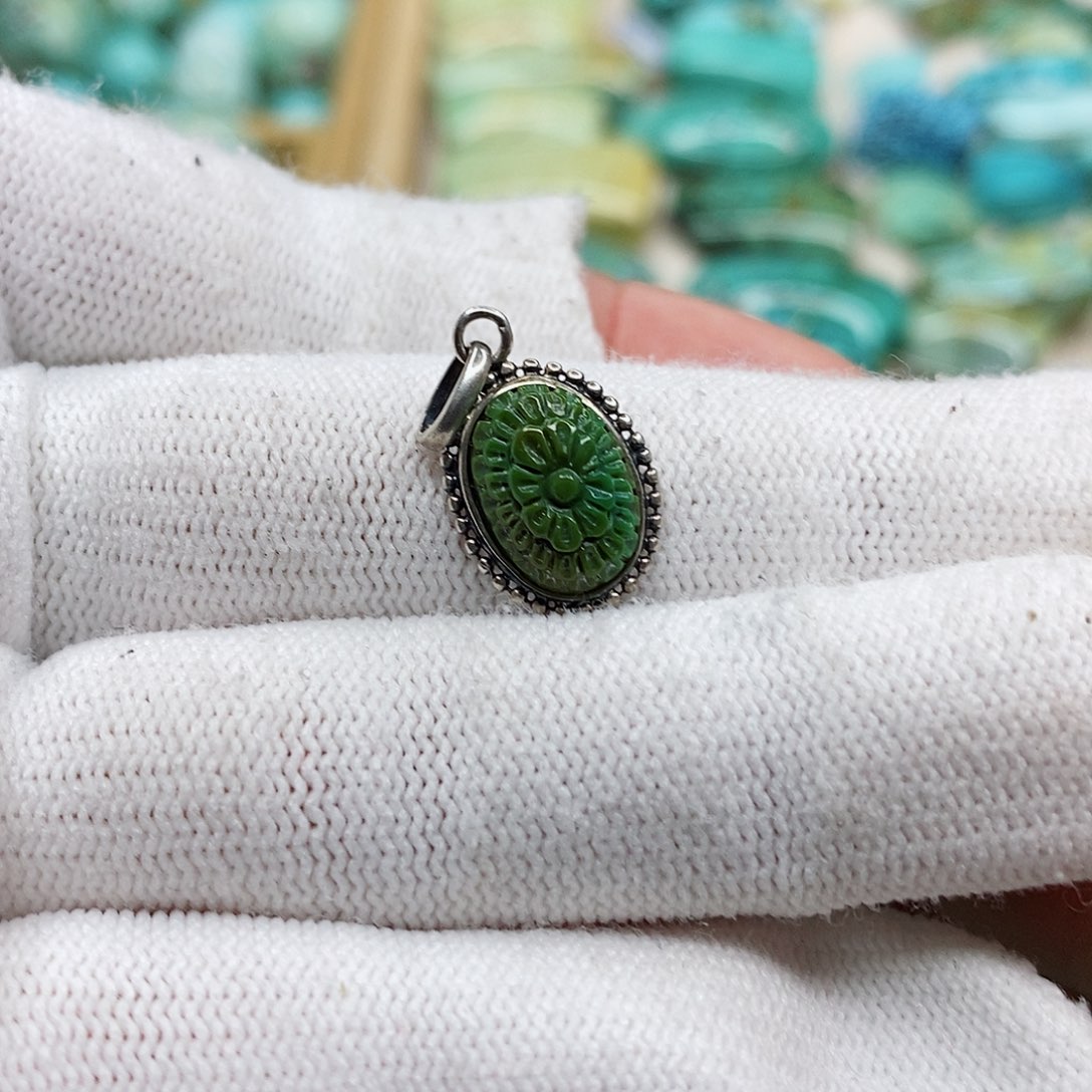 南红玛瑙颈饰未镶嵌