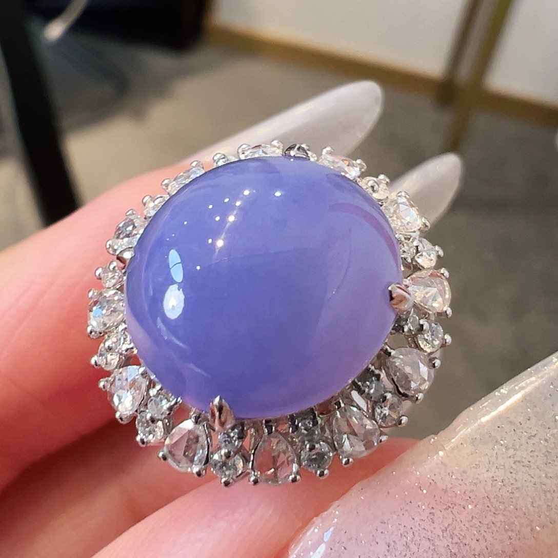 翡翠戒指18K金镶嵌翡翠