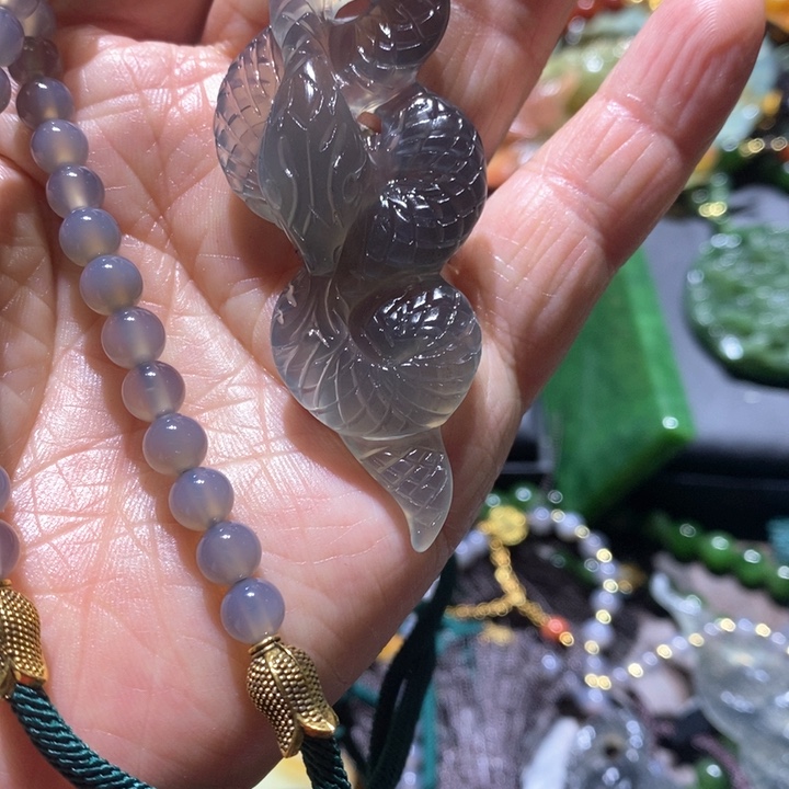 岫玉毛衣链未镶嵌