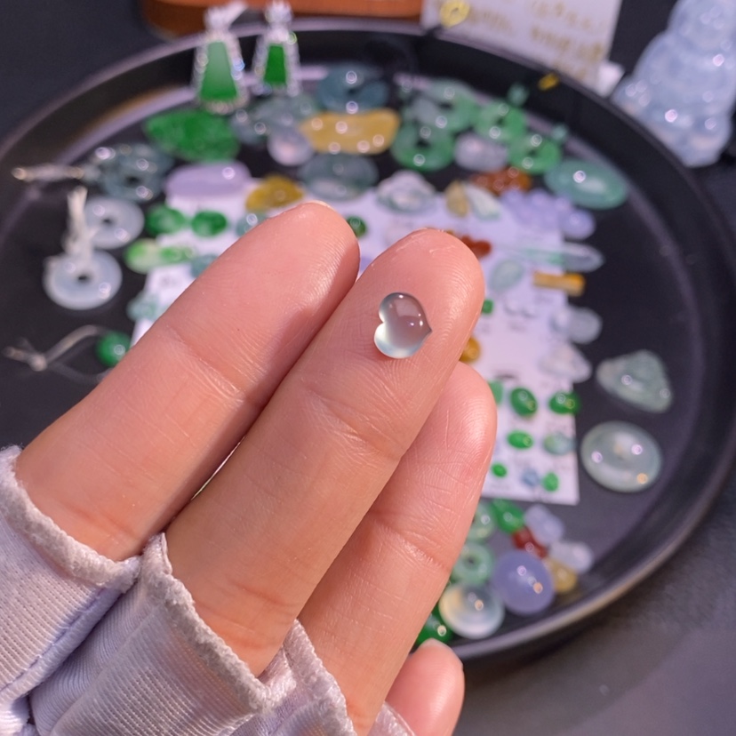 【闪购商品】翡翠挂件未镶嵌心