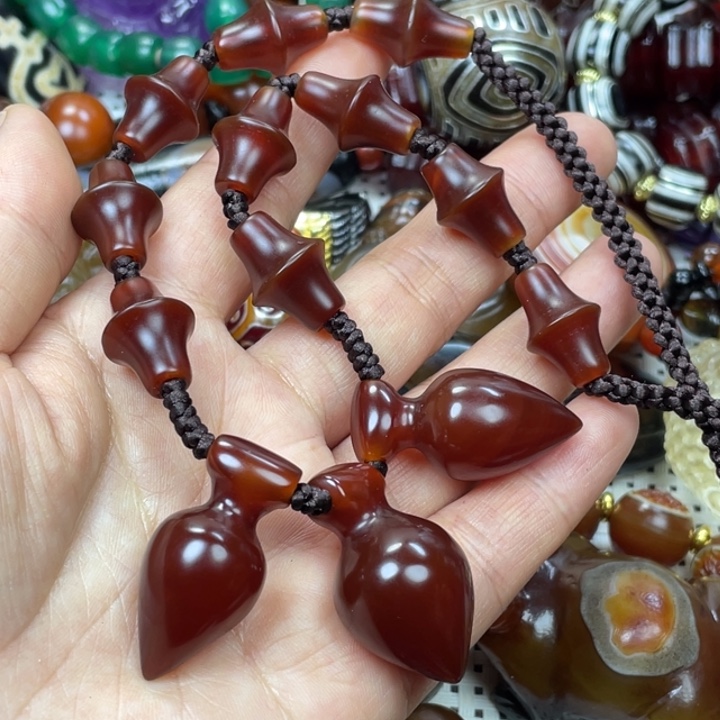 玛瑙/玉髓颈饰未镶嵌