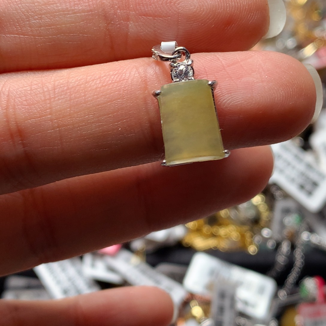 翡翠戒指银S925镶嵌天然翡翠吊坠