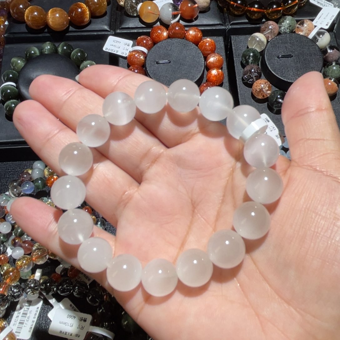 水晶手链未镶嵌白兔毛12mm左右