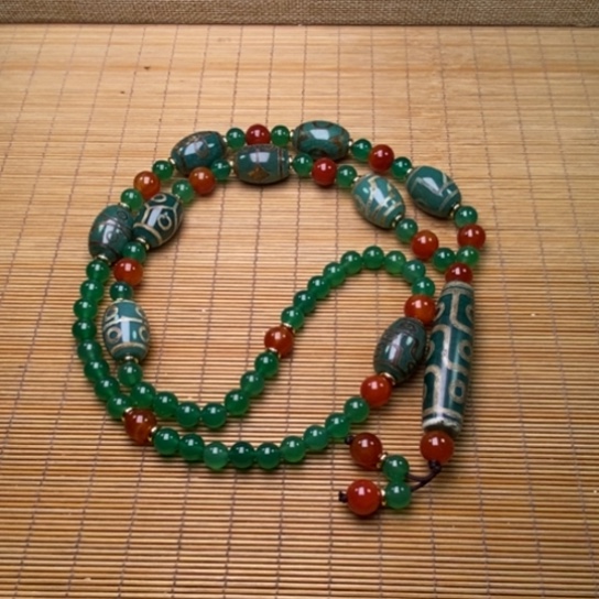 玛瑙/玉髓颈饰未镶嵌