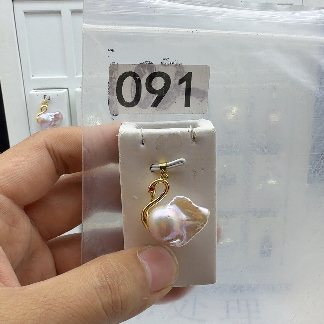 合金淡水珍珠颈饰