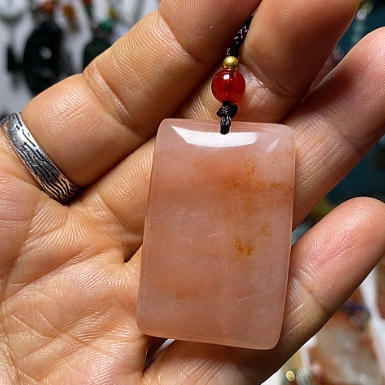 【闪购商品】蛇纹石玉未镶嵌颈饰