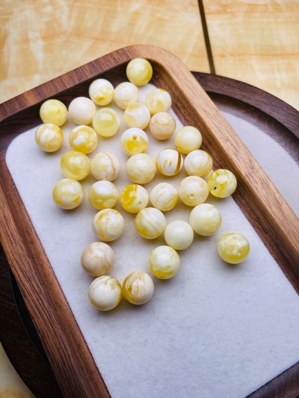 10-11mm俄料白花妖花虎皮单珠微瑕多样性随机发一颗上等蜜蜡单珠