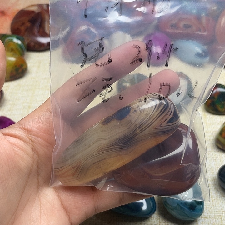 情***伴玛瑙/玉髓未镶嵌珠宝半成品