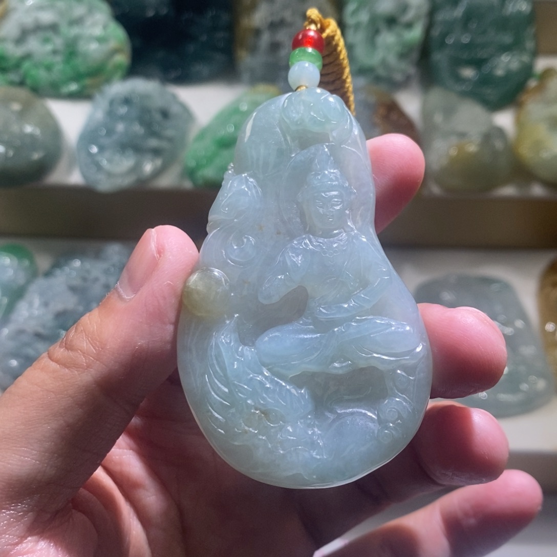 【闪购商品】翡翠颈饰未镶嵌观音