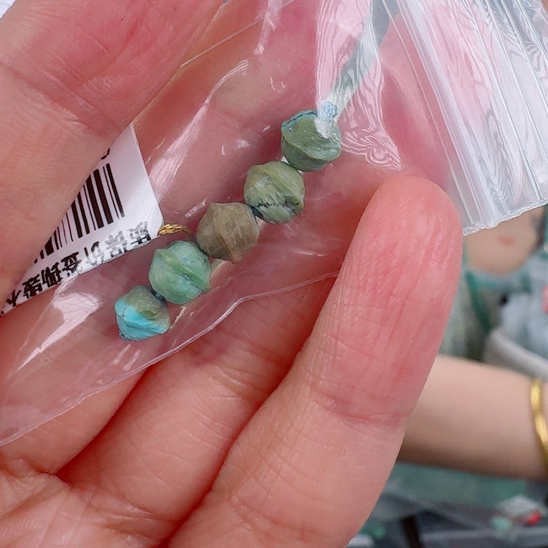 未镶嵌绿松石珠宝奇石