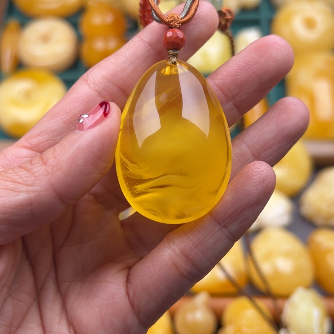 琥珀颈饰未镶嵌纯天然琥珀蜜蜡无优化