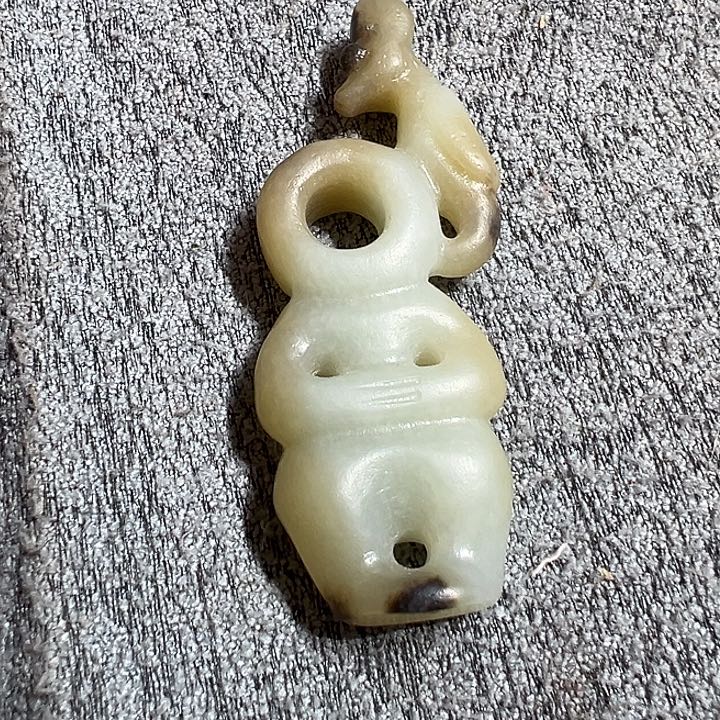 和田玉（糖玉）未镶嵌颈饰