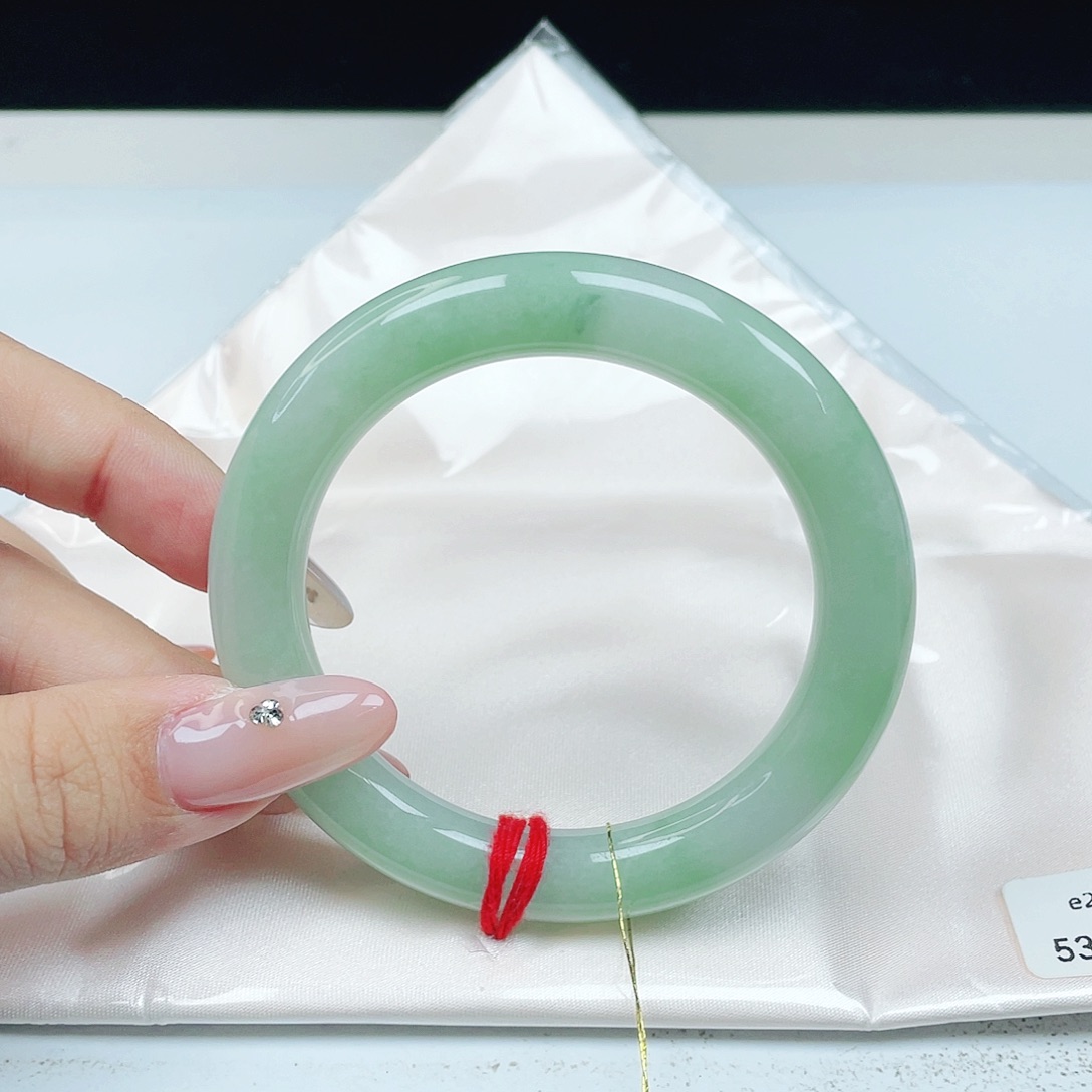 翡翠未镶嵌手镯 圆条53+