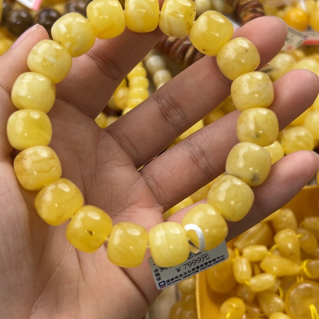 琥珀珠宝奇石未镶嵌