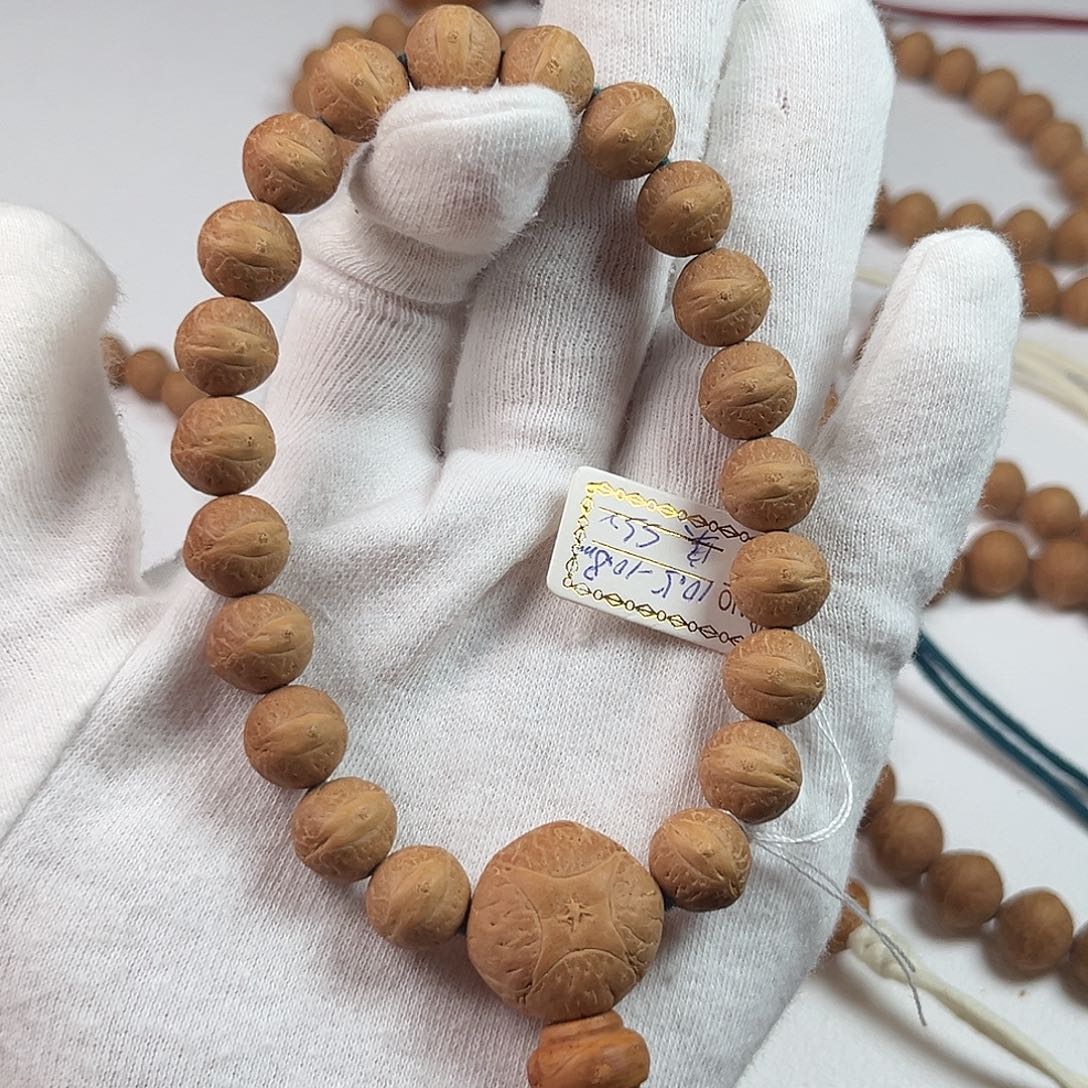 而***年手串凤眼菩提10.5mm实心