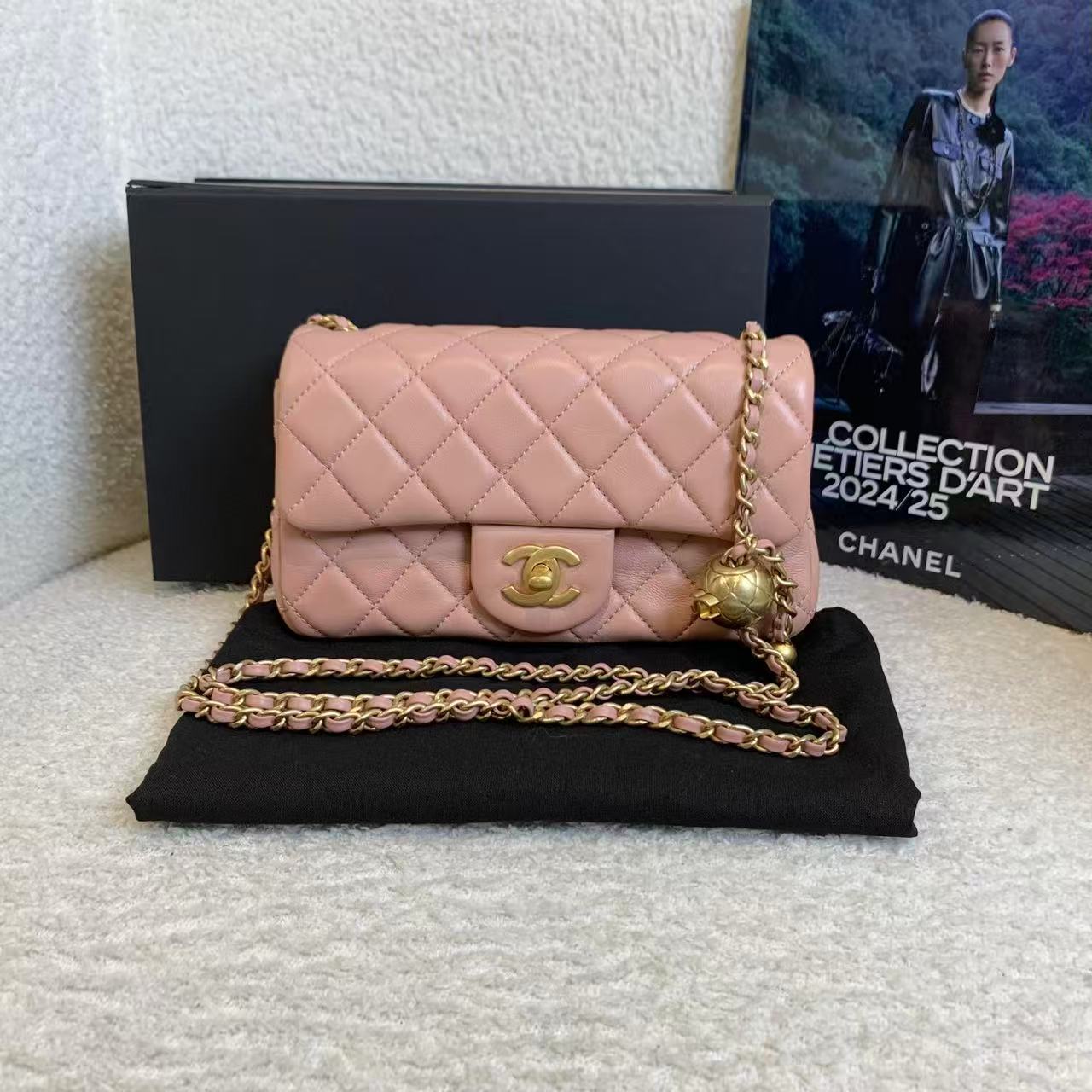 99新 Chanel/香奈儿 壹臻/21B豆沙粉羊金球大mini 21338170