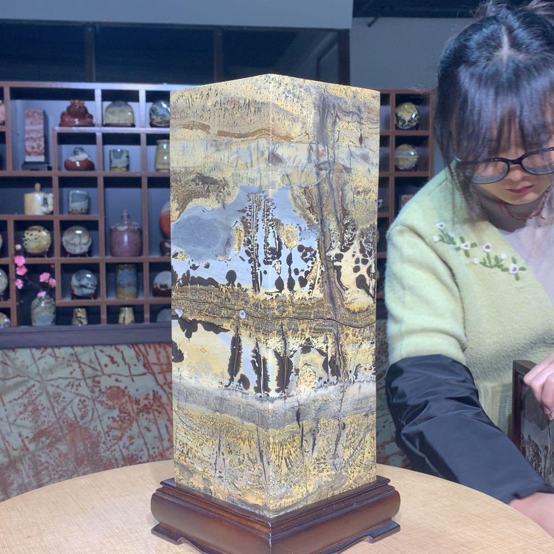 紫砂广西国画石，收藏观赏