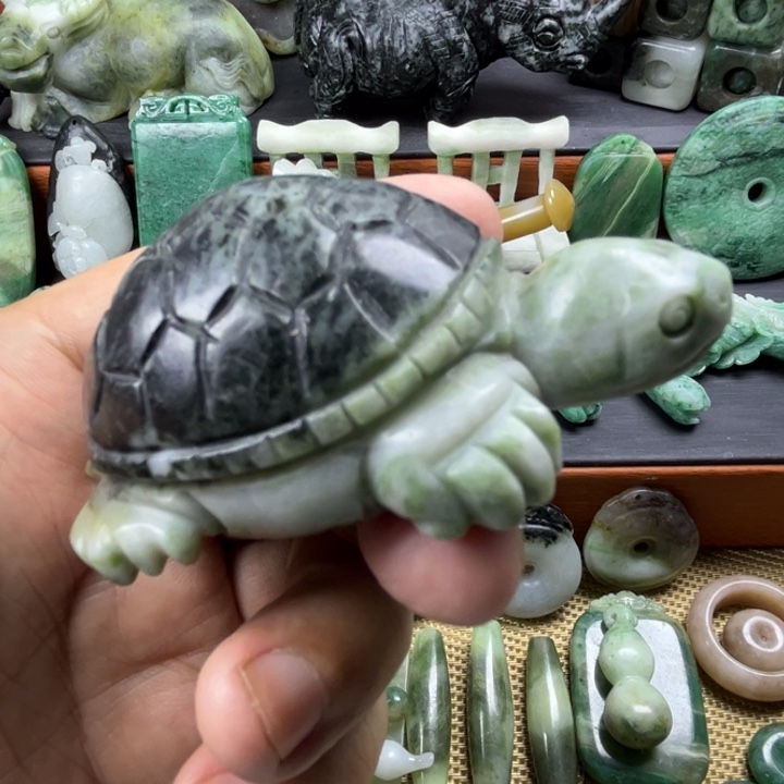 独山玉未镶嵌珠宝半成品