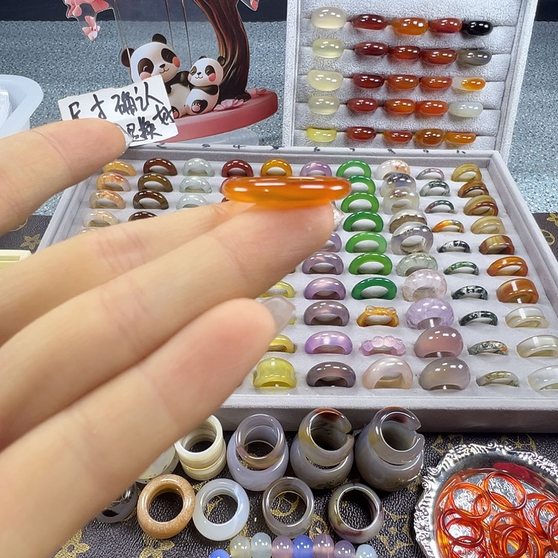 玛瑙/玉髓未镶嵌戒指B12不退换18.5港19