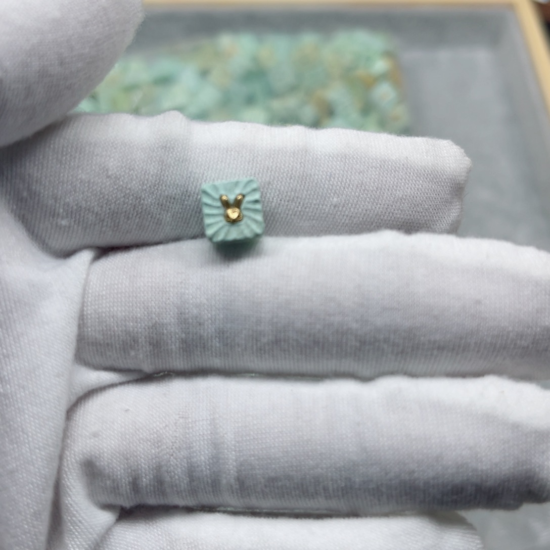 绿松石挂件未镶嵌