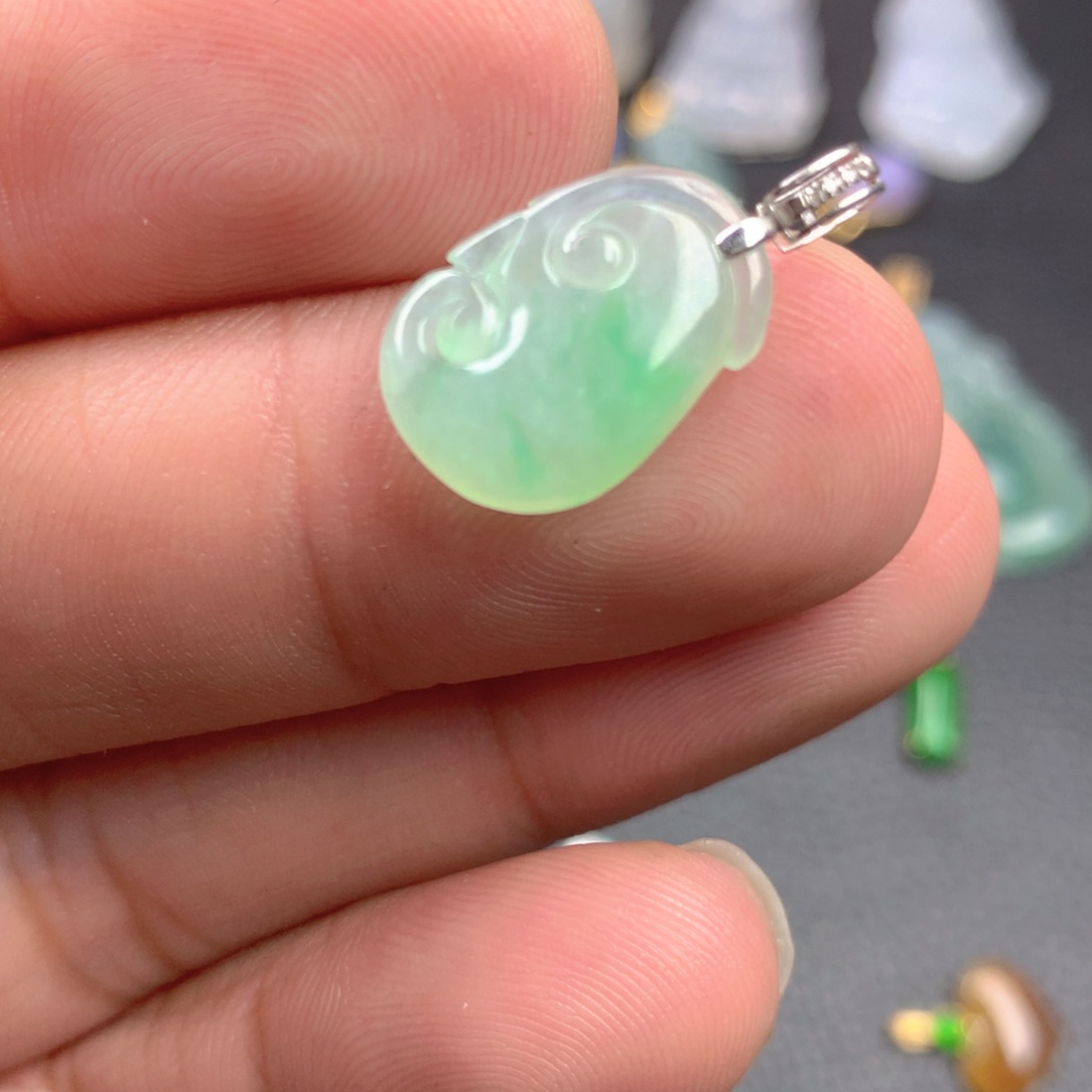 【闪购商品】颈饰18K金镶嵌翡翠善*翡翠