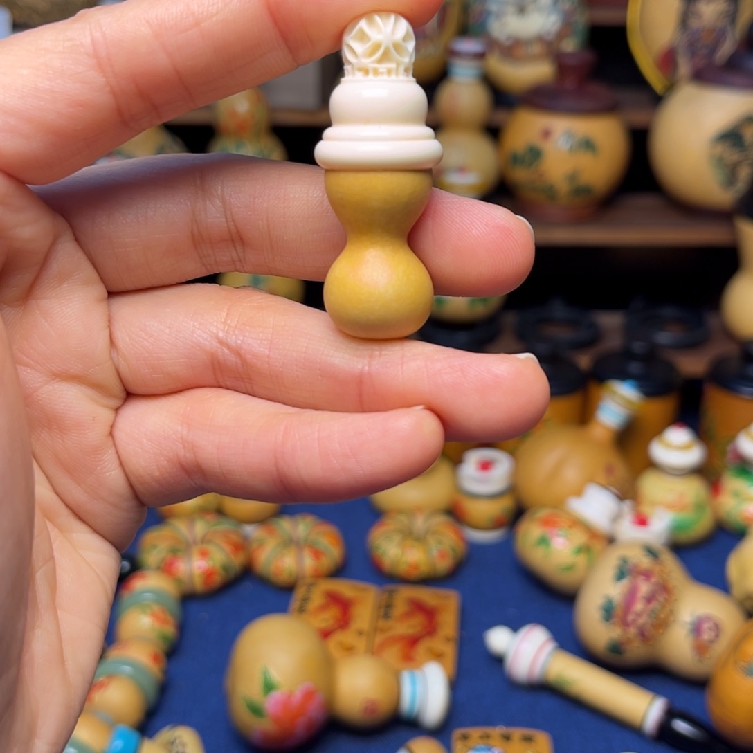 剑***看大叶紫檀（黑酸枝木类）