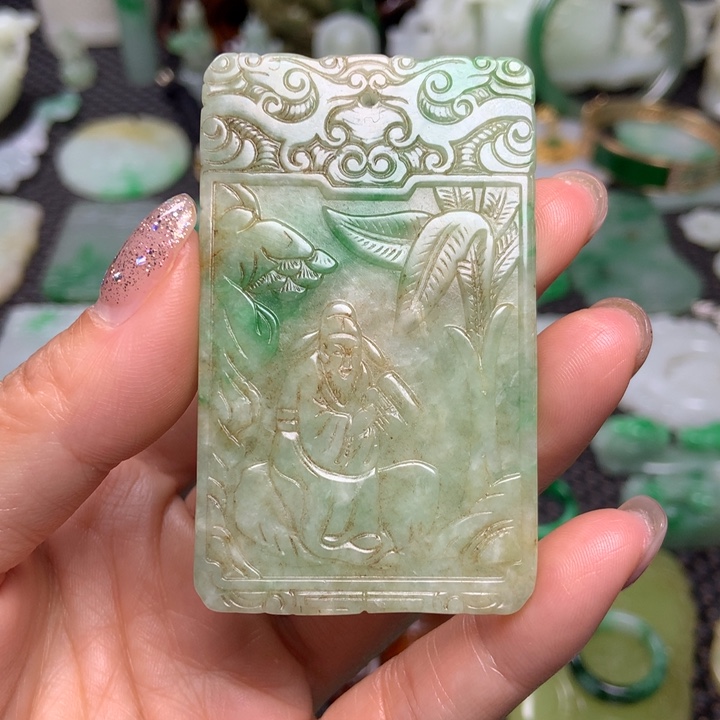 翡翠未镶嵌挂件清