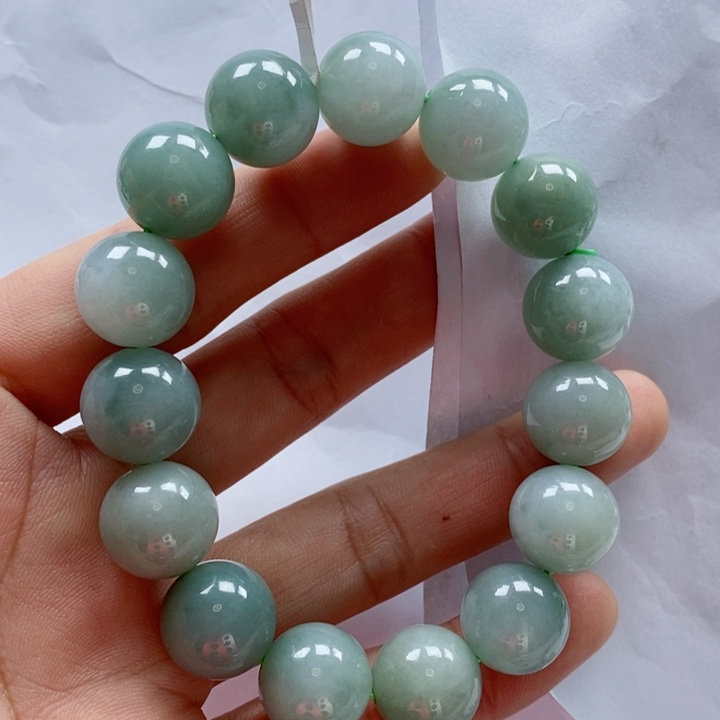 翡翠颈饰未镶嵌天然