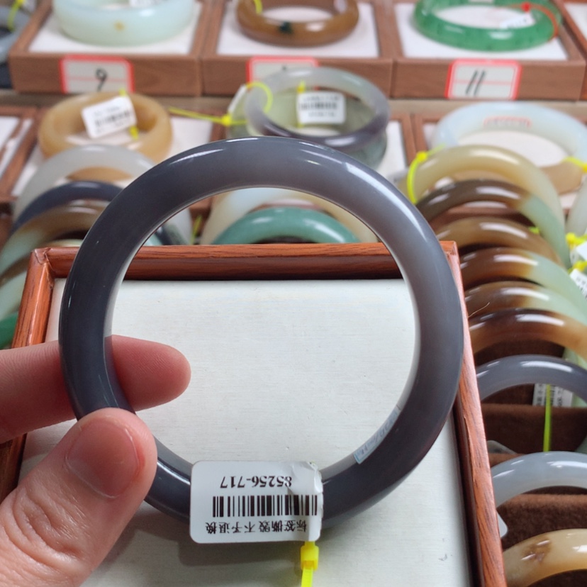 【闪购商品】和田玉手镯未镶嵌58.5