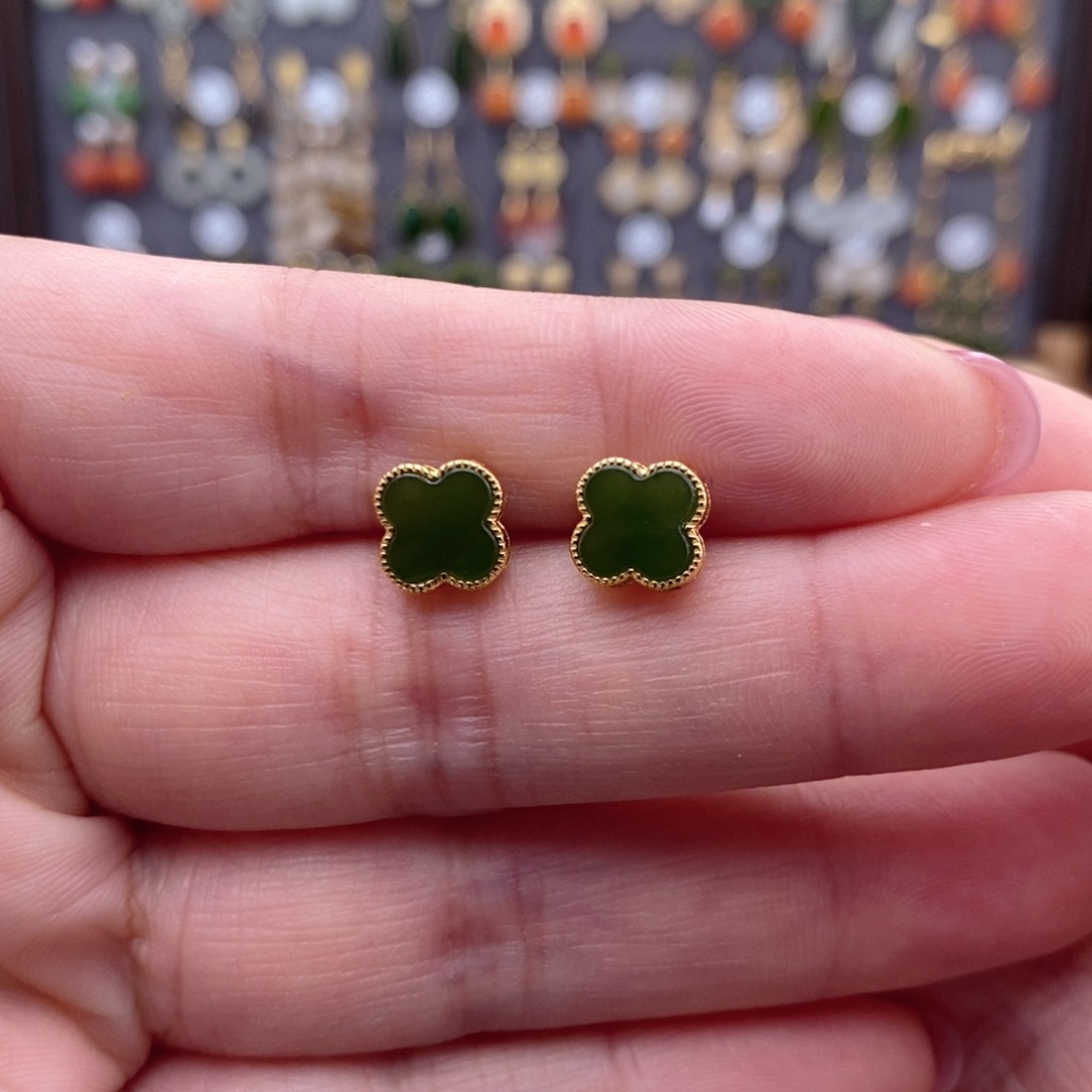 银S925镶嵌和田玉耳饰小*神