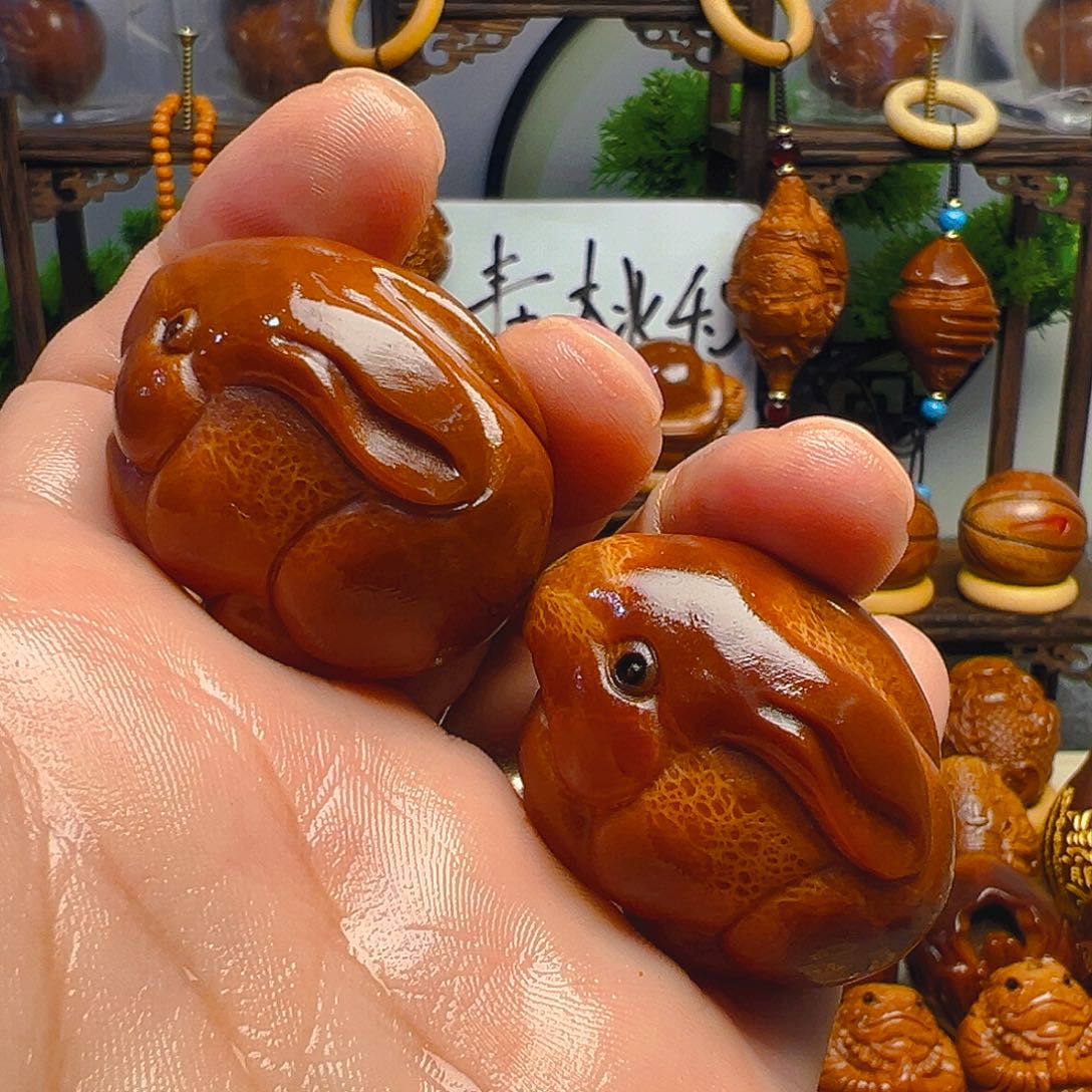 橄榄核手串/手链兔子一对