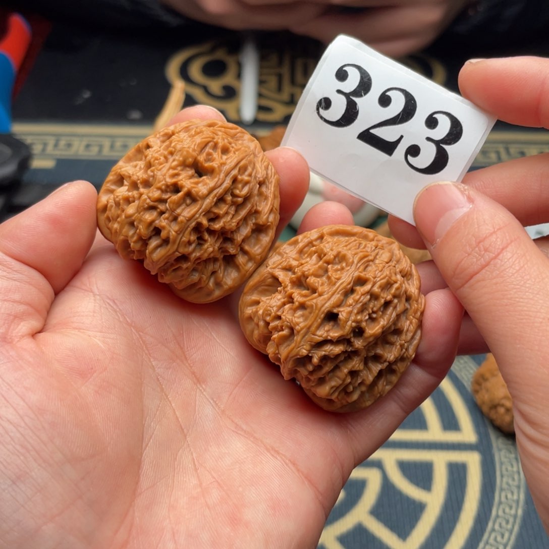 桃核吊坠41南疆石323号……