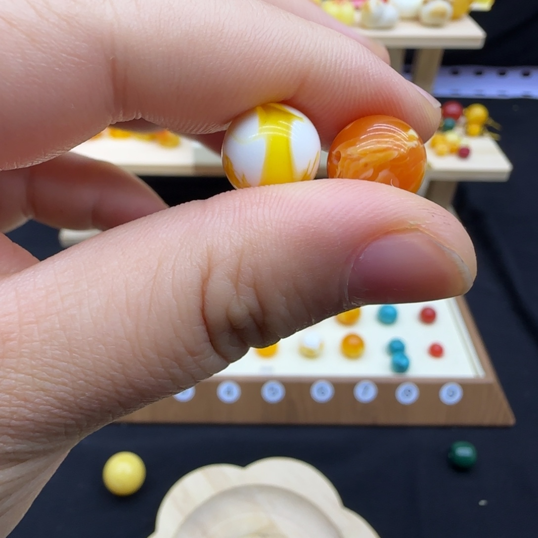 琥珀未镶嵌裸石配饰