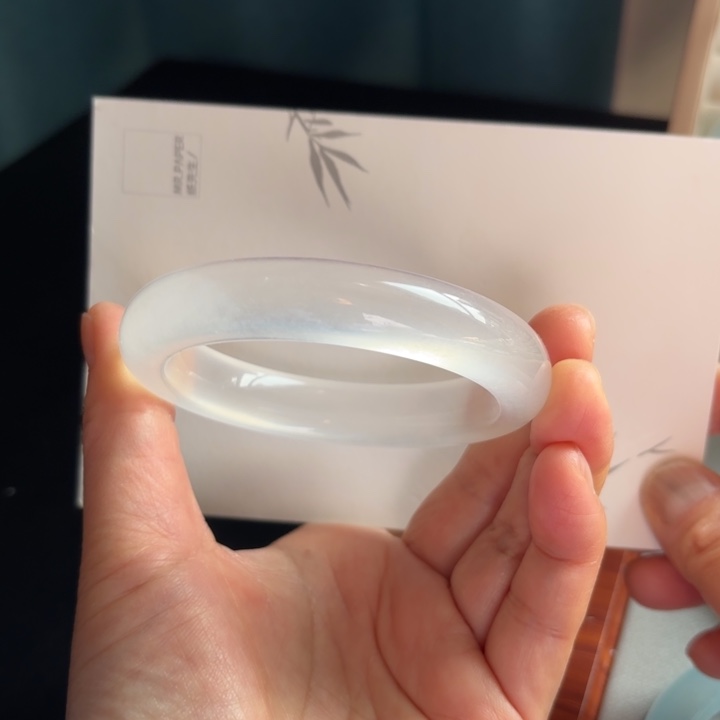 非金属石英岩白月光手镯61.3