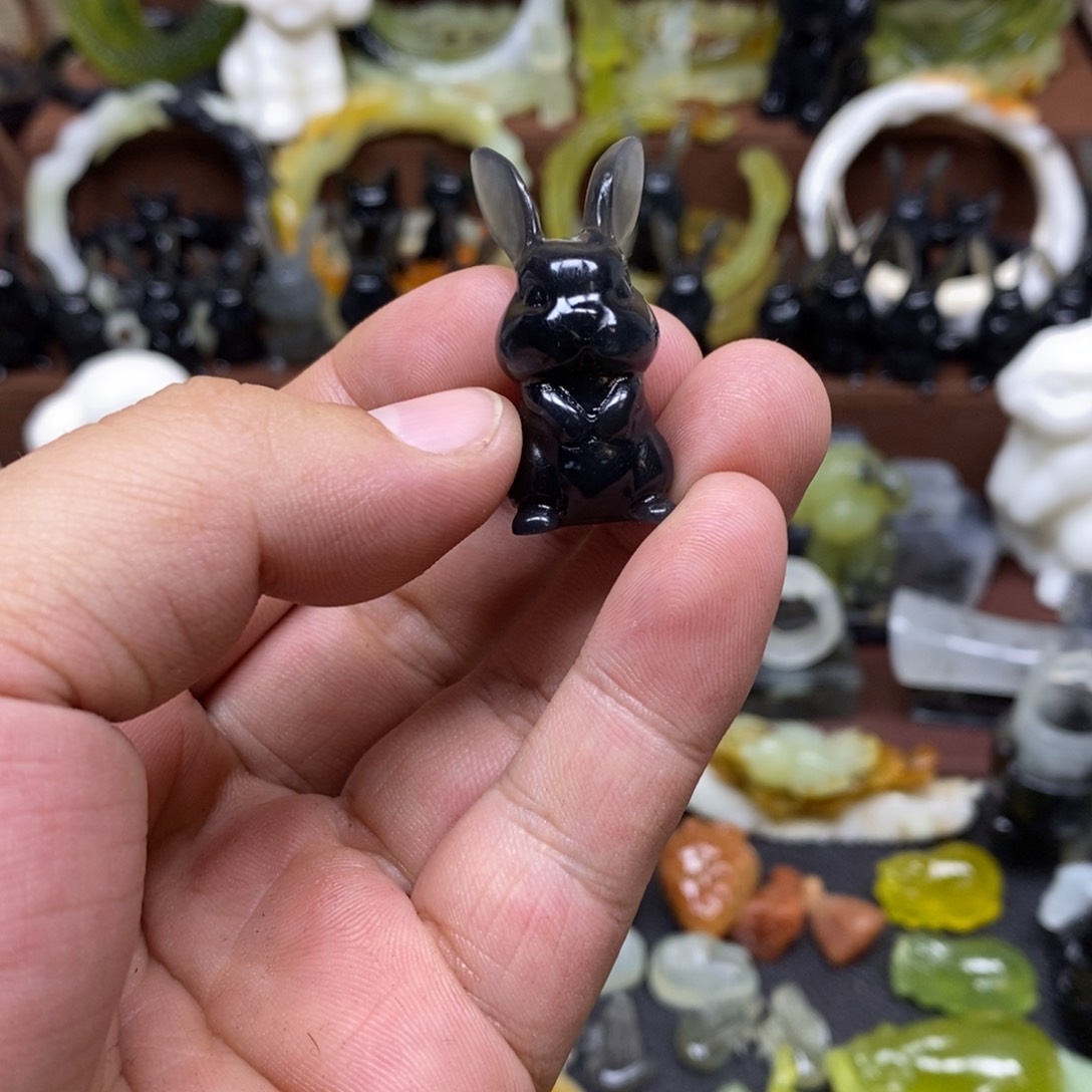 蛇纹石玉吊坠(赠链)未镶嵌