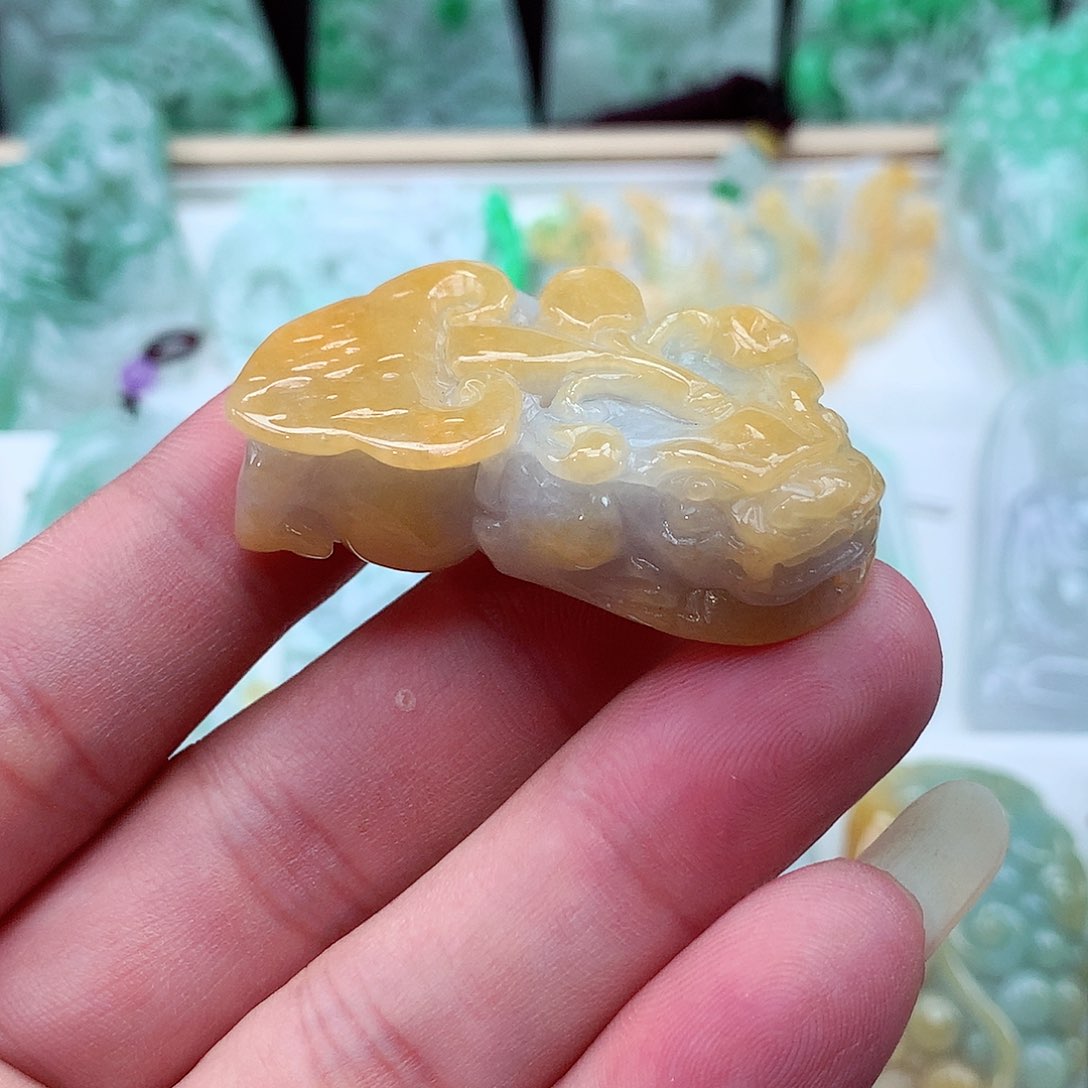 翡翠未镶嵌颈饰翡翠吊坠