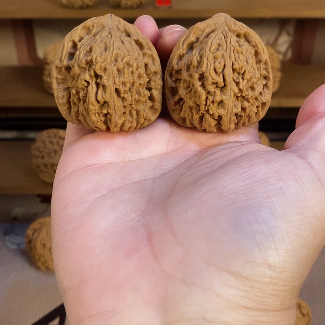 文玩核桃吊坠40南将2506