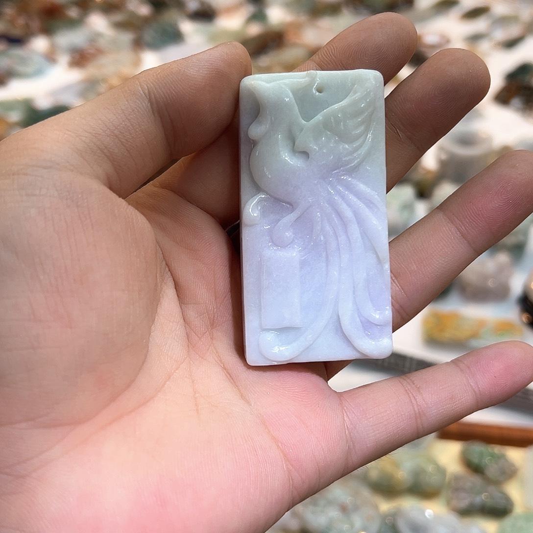 翡翠未镶嵌颈饰挂件