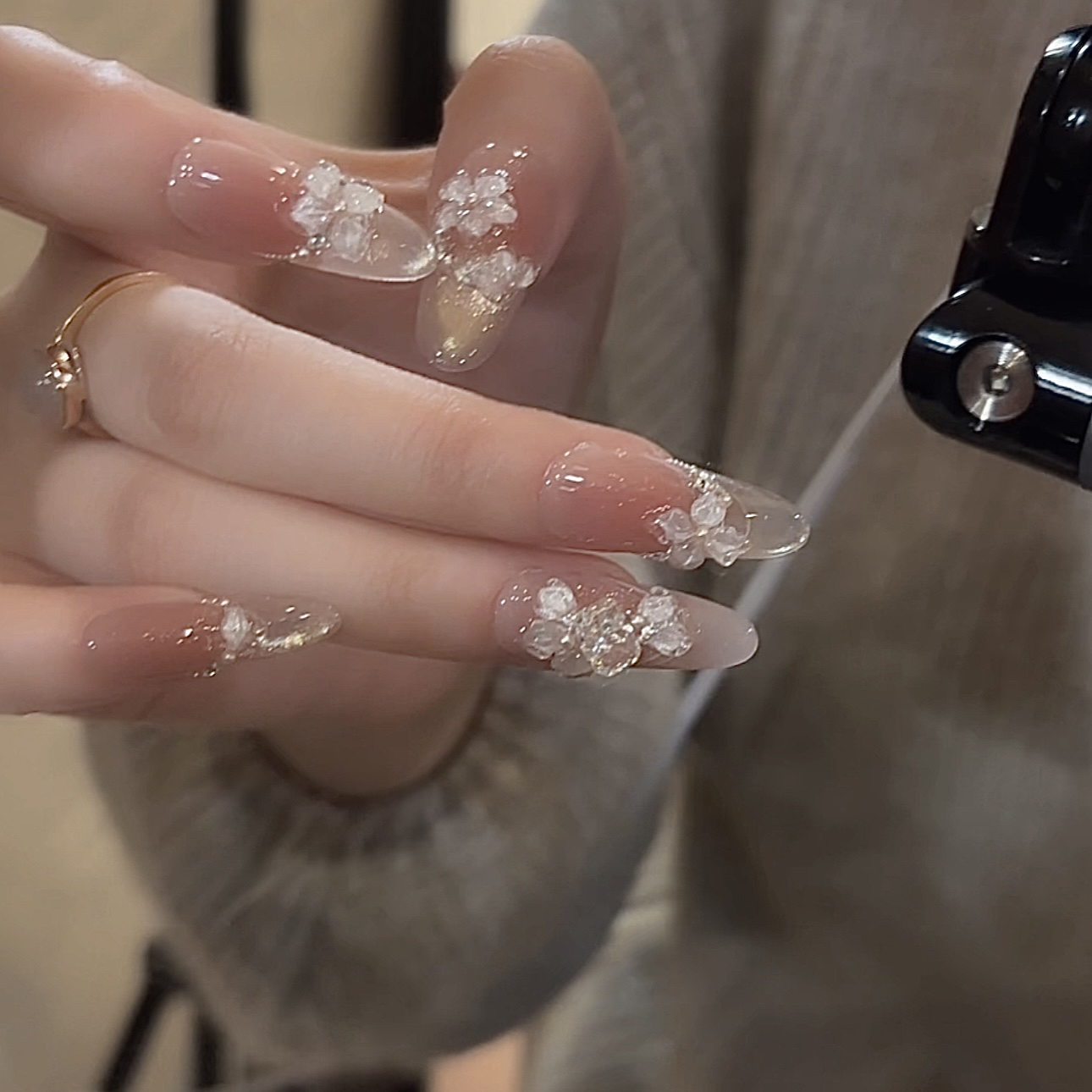 【冰清玉洁-手工雕花】鹿鹿家-纯手工穿戴甲高品锆石猫眼法式X