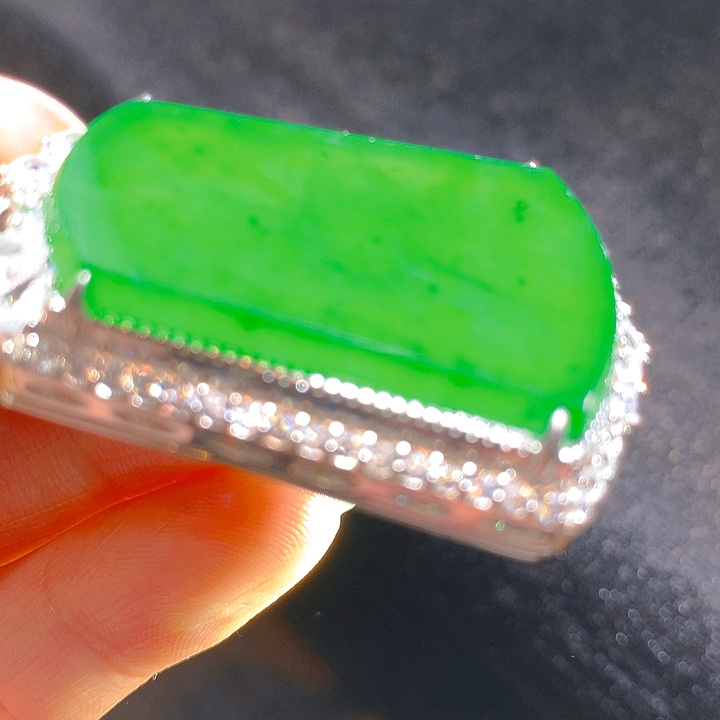 【闪购商品】翡翠颈饰银S925镶嵌翡翠