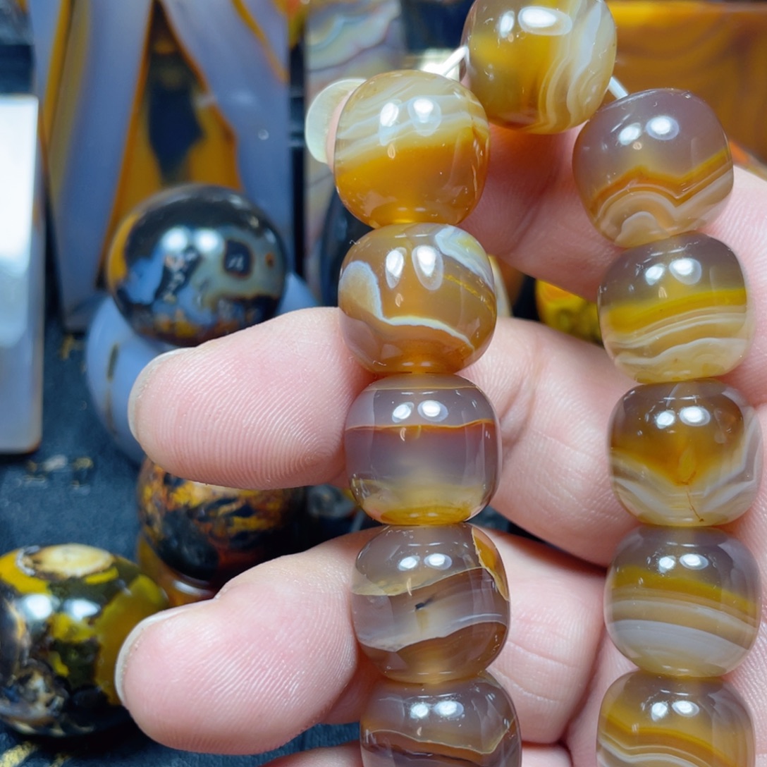 啊***对玛瑙/玉髓未镶嵌颈饰