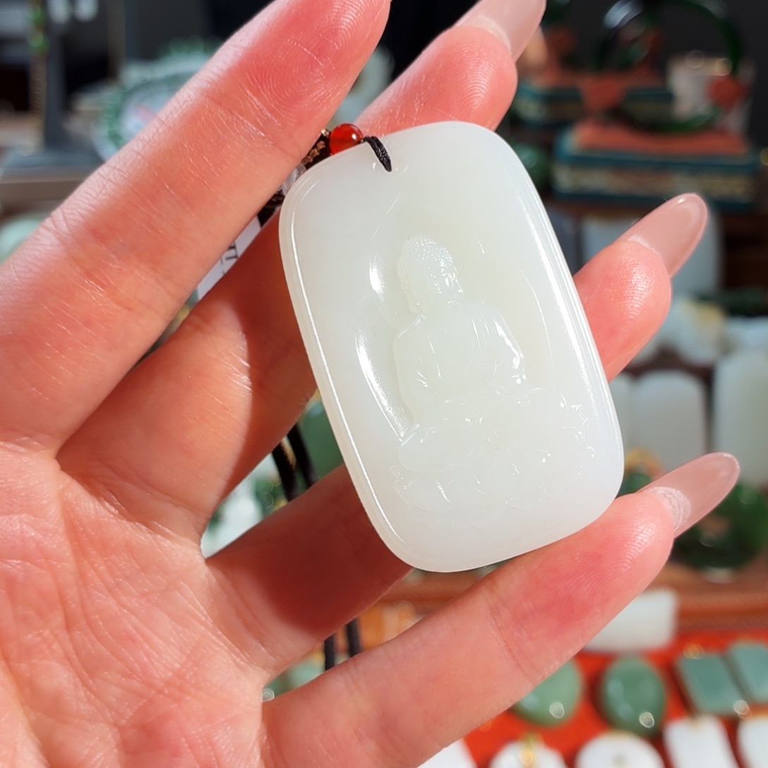 听***潮和田玉未镶嵌颈饰