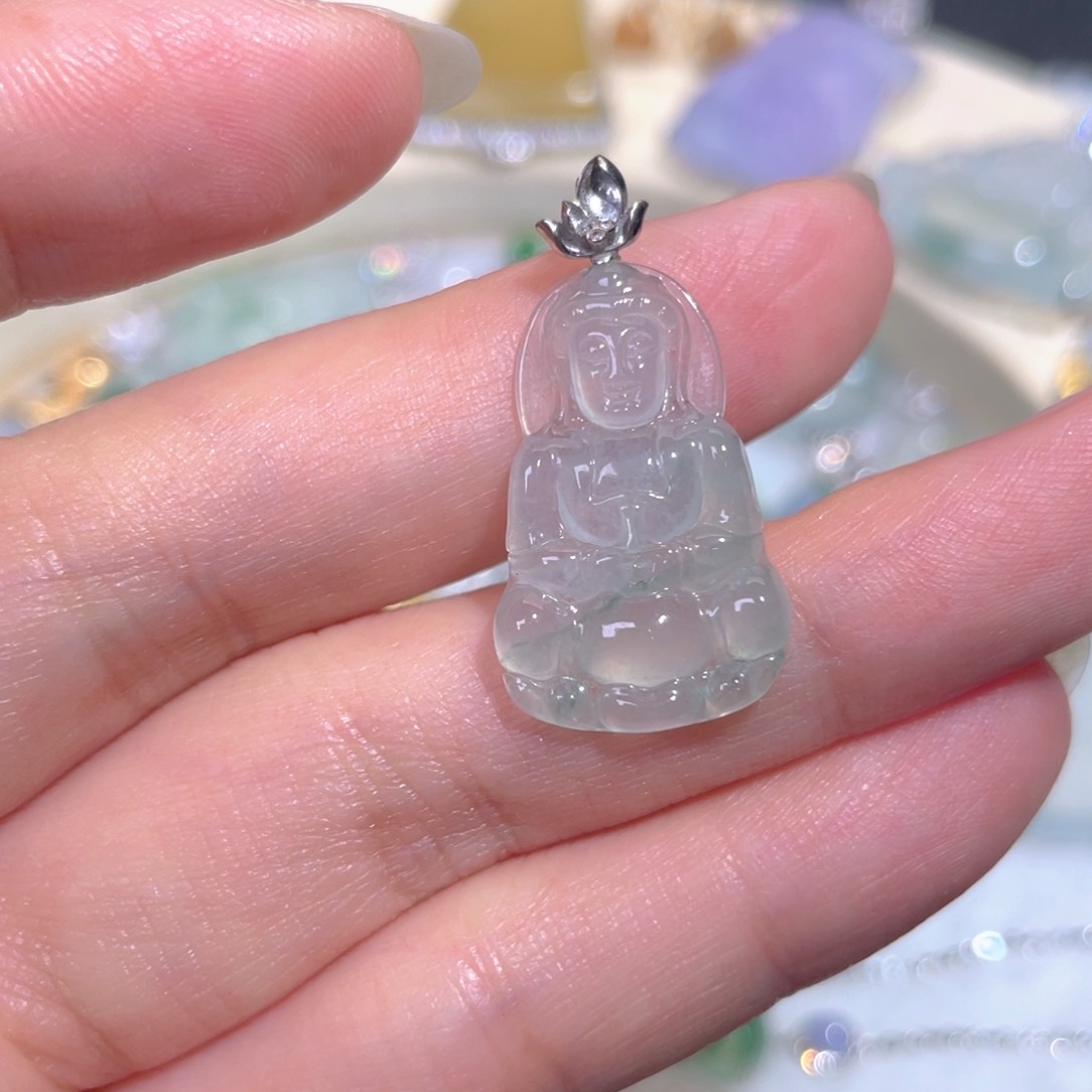 颈饰18K金镶嵌翡翠翡翠