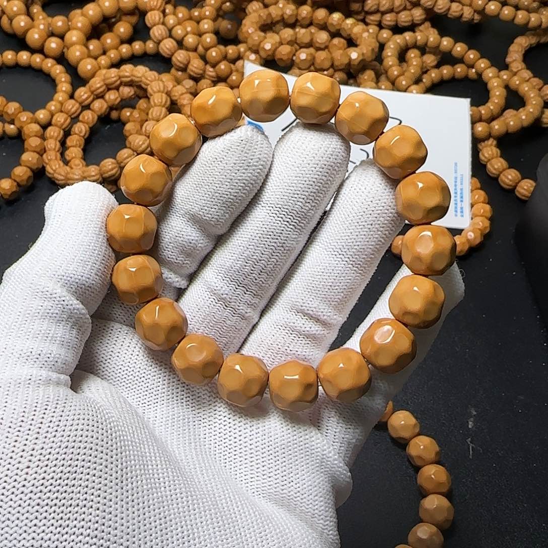 猴头核桃手串龙岩奶酪13左右46号