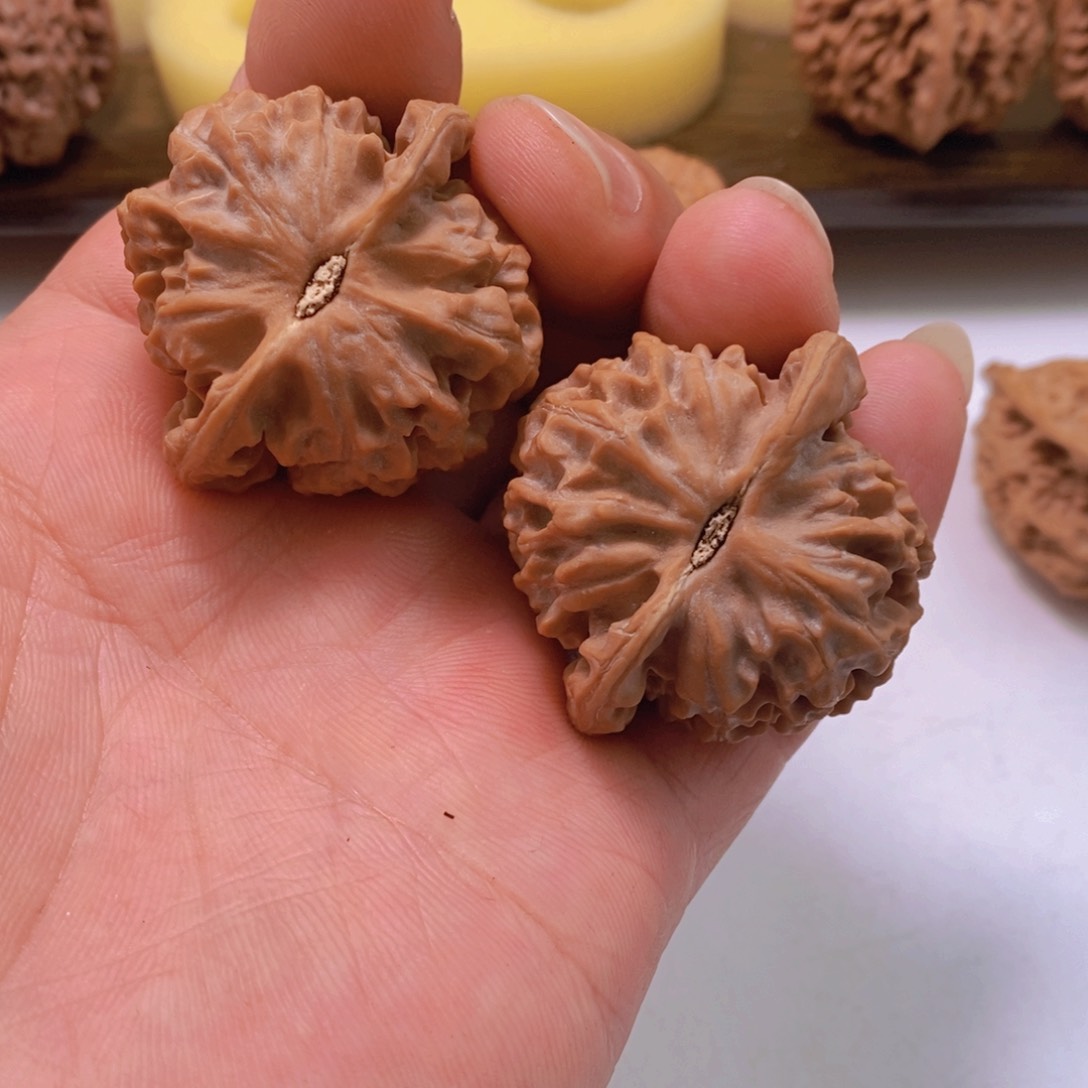 文玩核桃把件用****8文玩核桃龙鳞