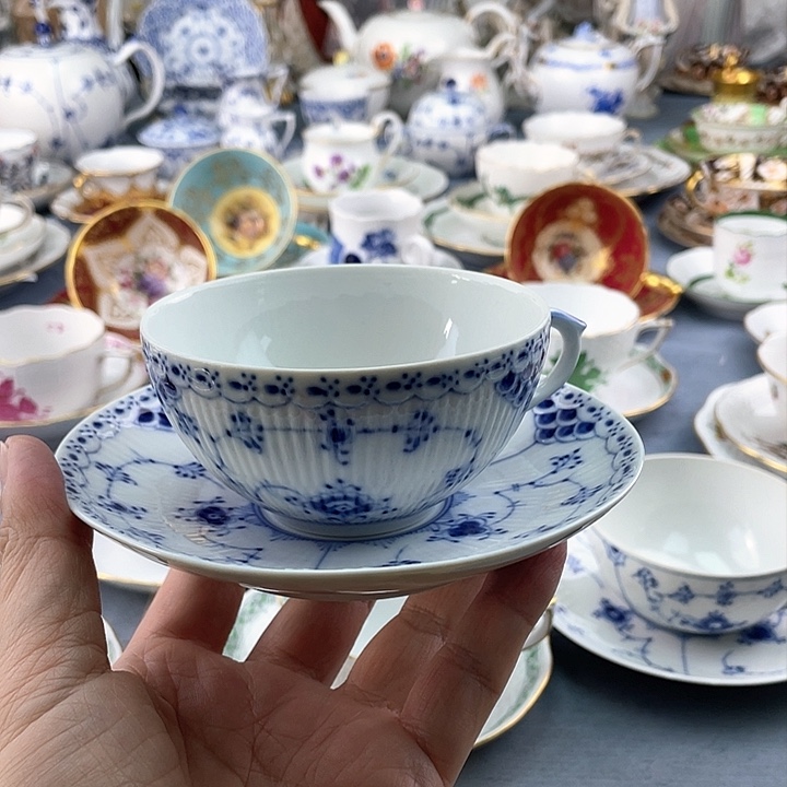 中古欧瓷雅致小房子