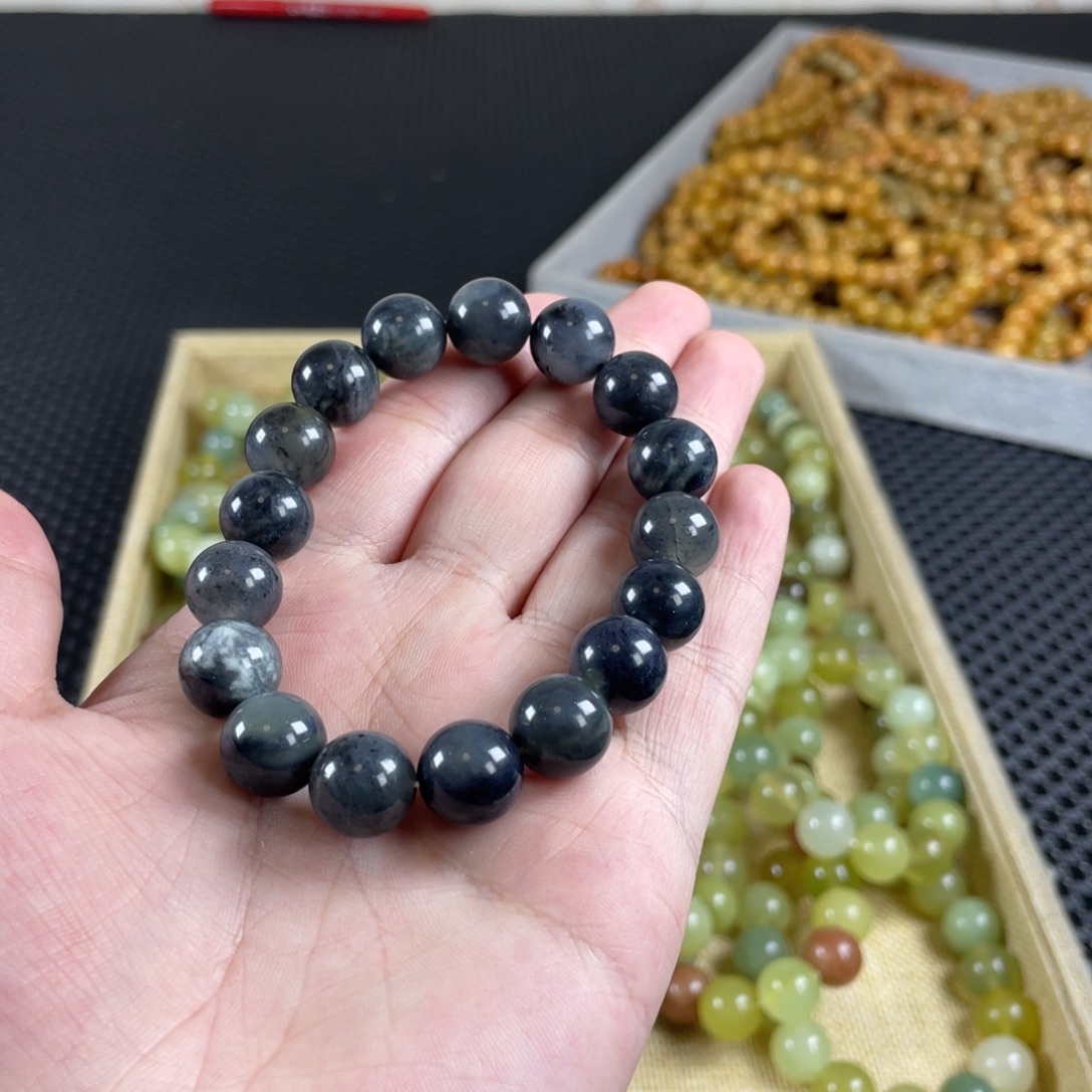 蛇纹石玉未镶嵌手链