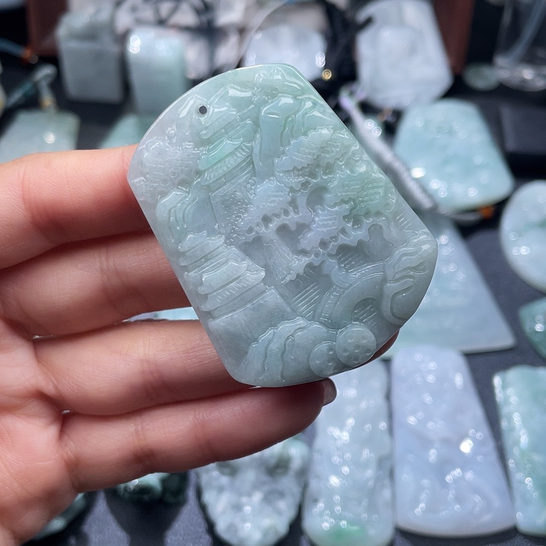 翡翠未镶嵌颈饰翡翠