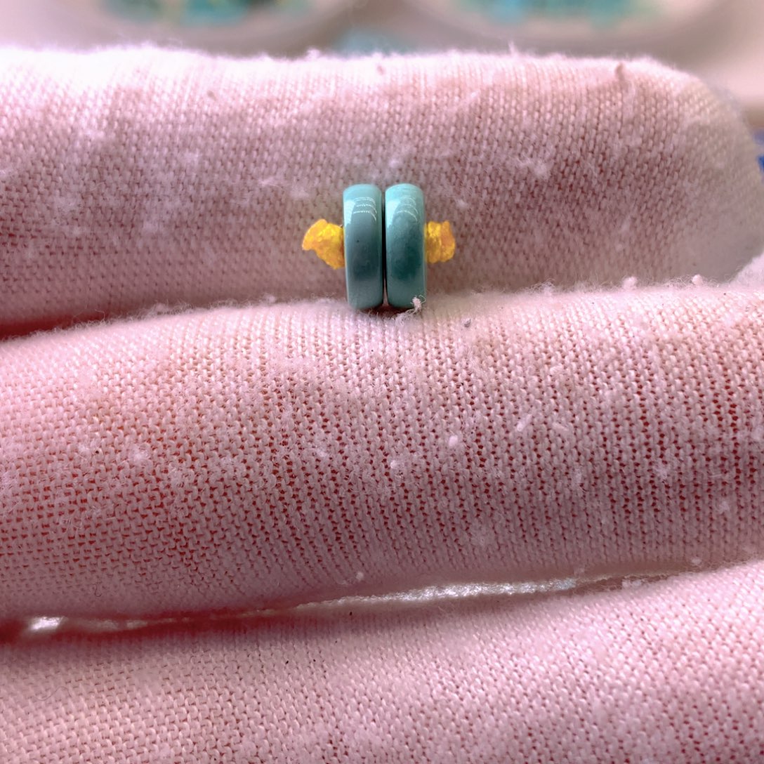 绿松石未镶嵌挂件