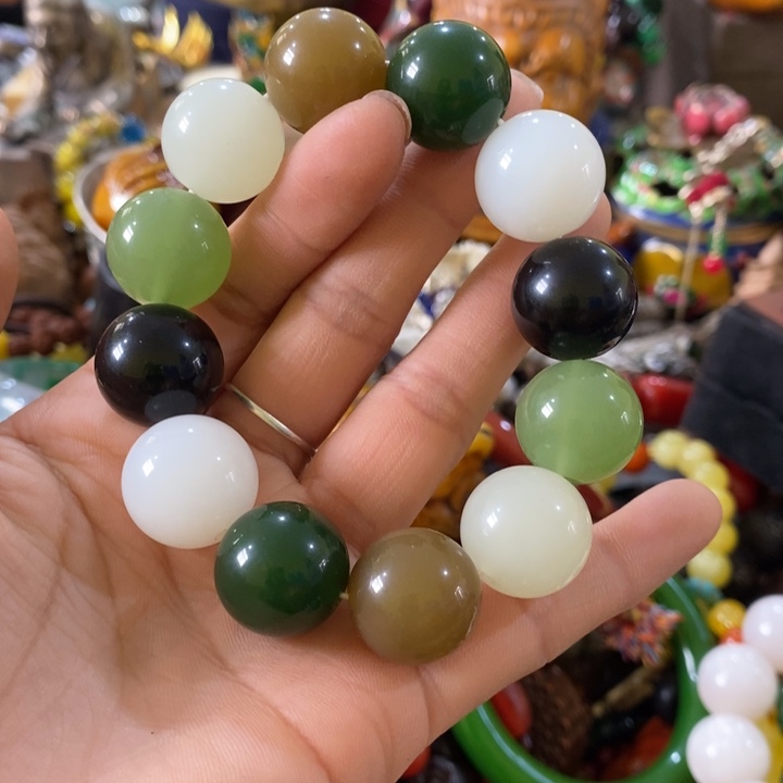 宫廷影视老旧工艺摆件